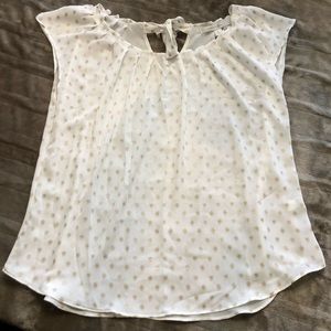 Cream short sleeve Lauren Conrad blouse, new with tags. Size large.